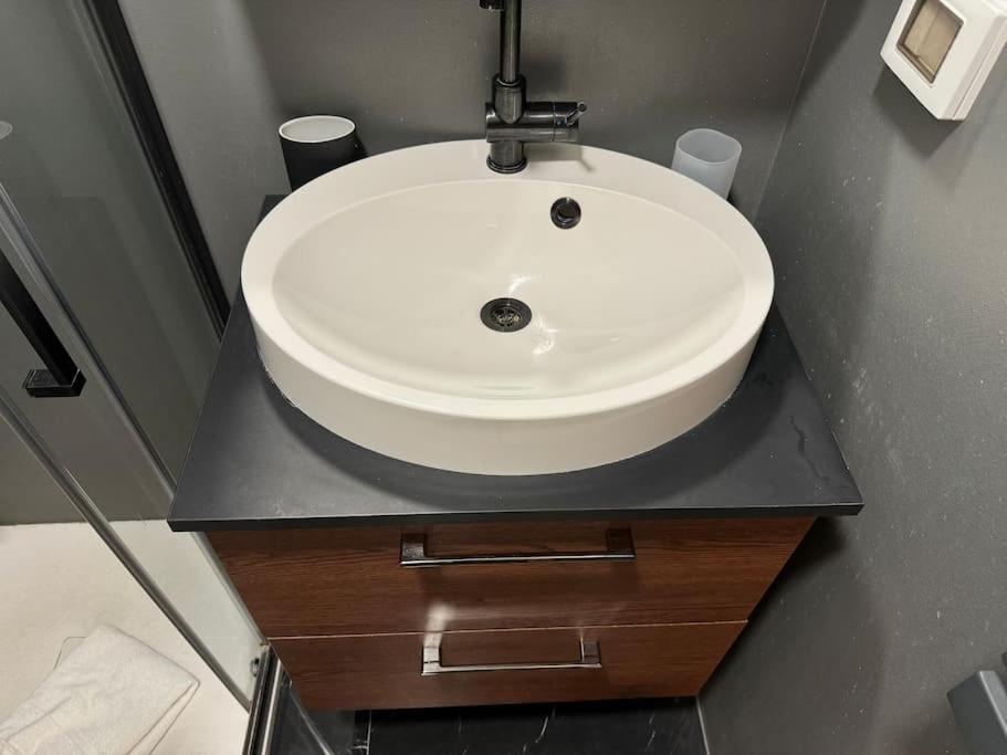 Studio Deluxe Brera Apartment Milan Luaran gambar